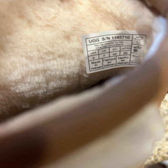 UGG Brooklyn Sunburst Women’s Platform Boots NEW - Picture 9 of 10